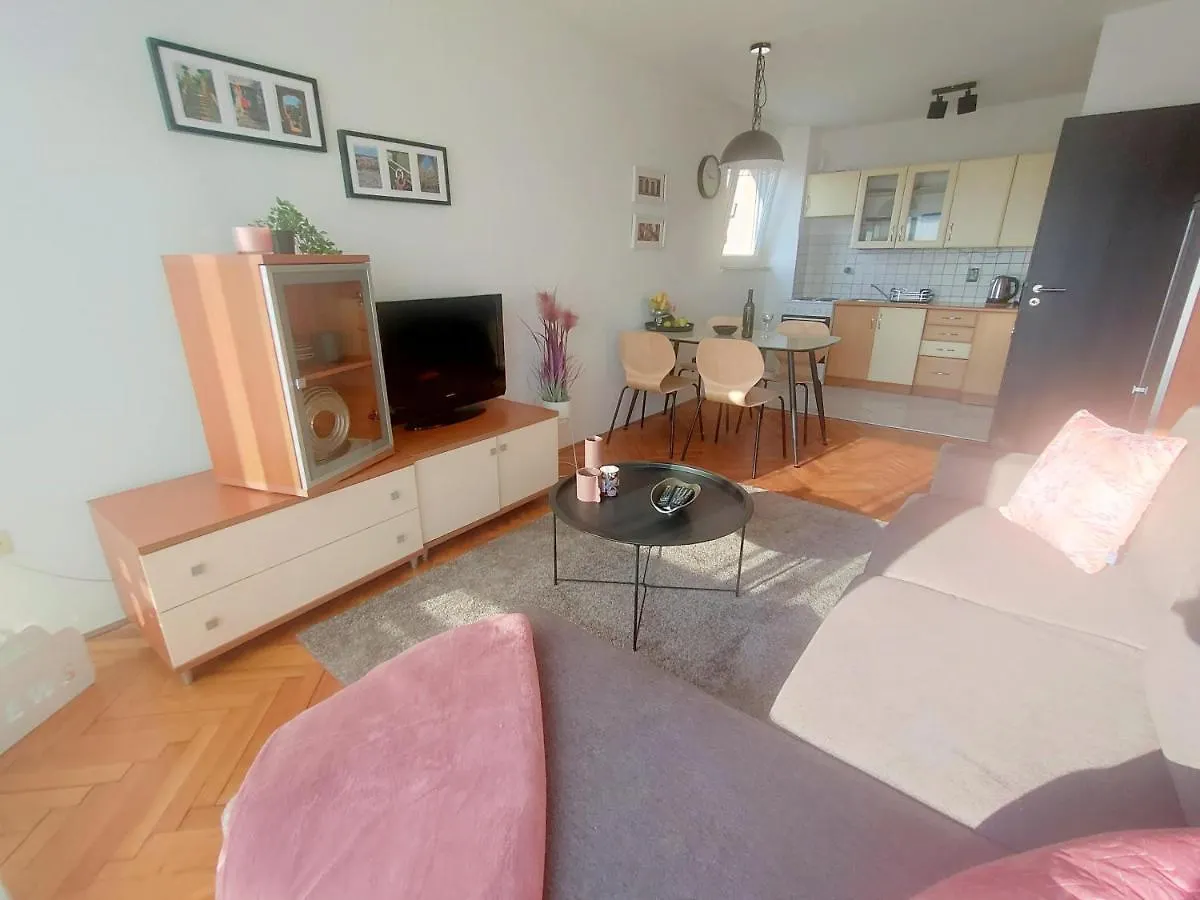 Adria Holliday Rijeka Apartment Croatia