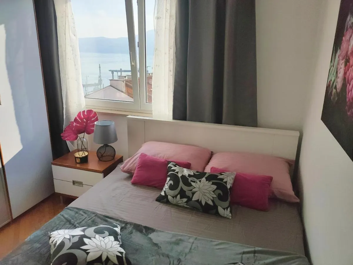 Adria Holliday Rijeka Apartment