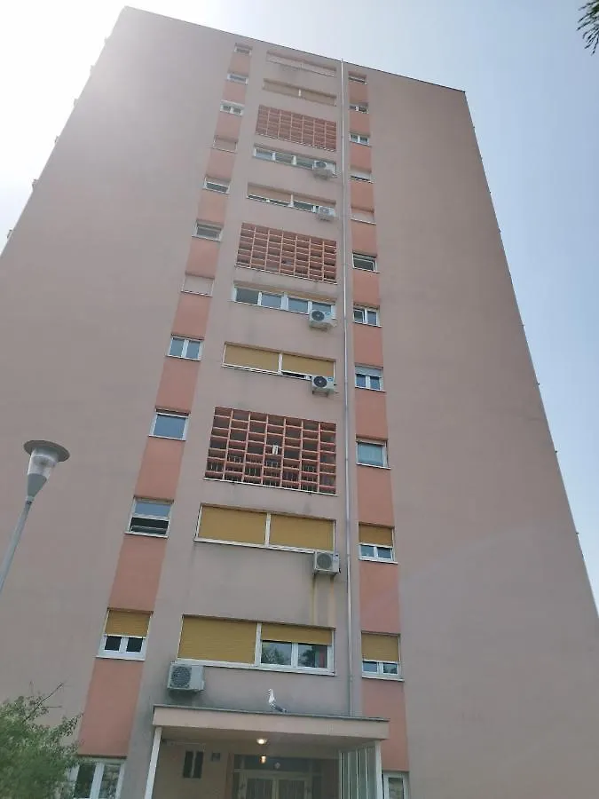 Adria Holliday Rijeka Apartment